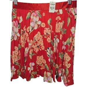 NWT Express Floral Pleated Skirt